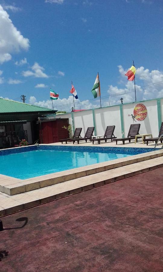 De Kolibrie Appartementen Paramaribo Ngoại thất bức ảnh